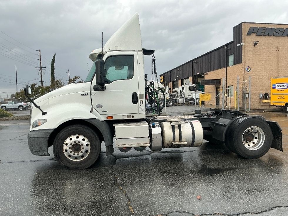 Day Cab Tractor-Heavy Duty Tractors-International-2020-RH613-Fontana-CA-294,945\n\t\tmiles-$ 25,750 - Image 4