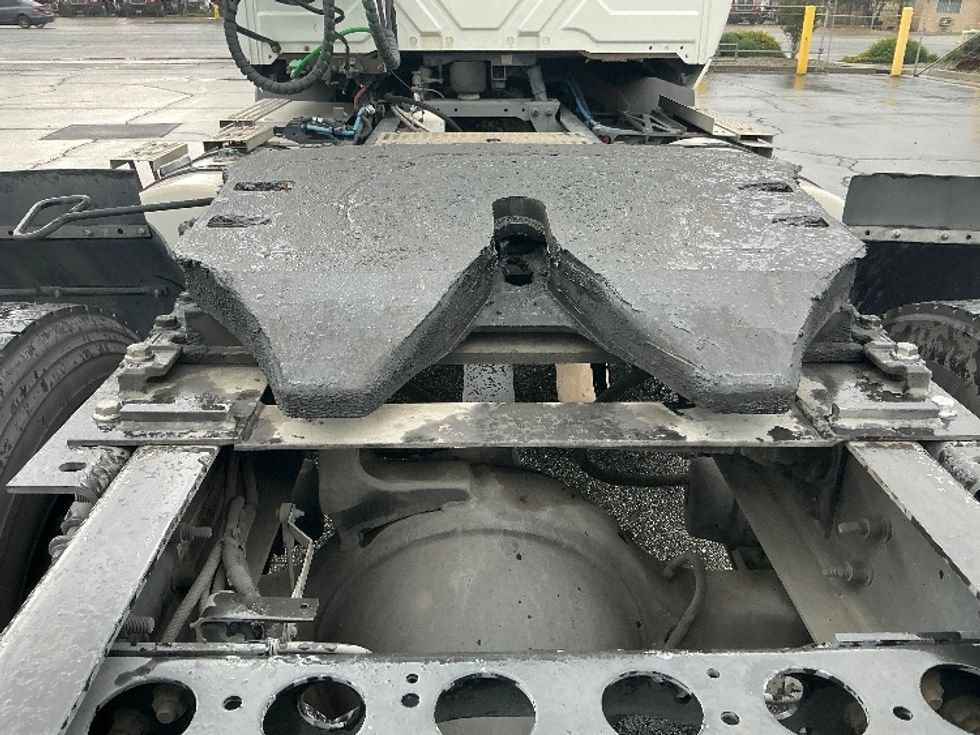 Day Cab Tractor-Heavy Duty Tractors-International-2020-RH613-Fontana-CA-294,945\n\t\tmiles-$ 25,750 - Image 6