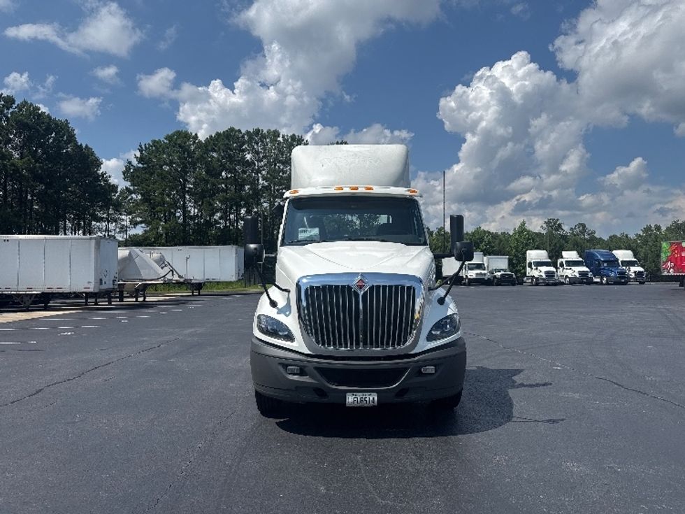 Day Cab Tractor-Heavy Duty Tractors-International-2020-RH613-Forest Park-GA-200,108\n\t\tmiles-$ 22,250 - Image 2