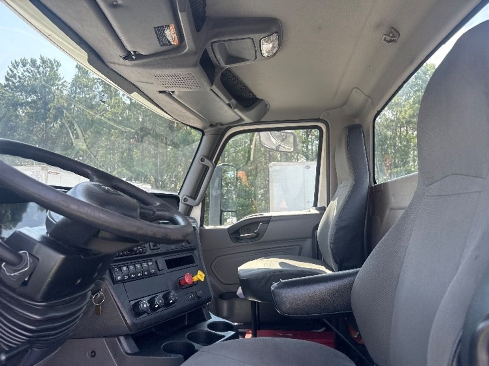 Day Cab Tractor-Heavy Duty Tractors-International-2020-RH613-Forest Park-GA-200,108\n\t\tmiles-$ 22,250 - Image 9
