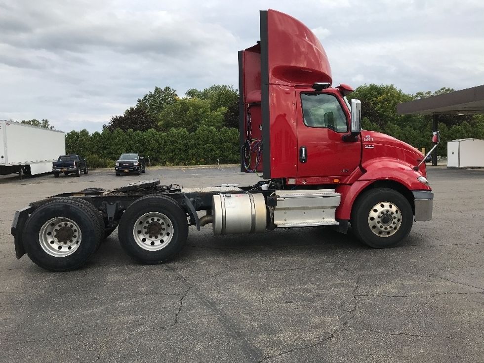Day Cab Tractor-Heavy Duty Tractors-International-2020-RH613-Fredonia-NY-242,997\n\t\tmiles-$ 38,000 - Image 8