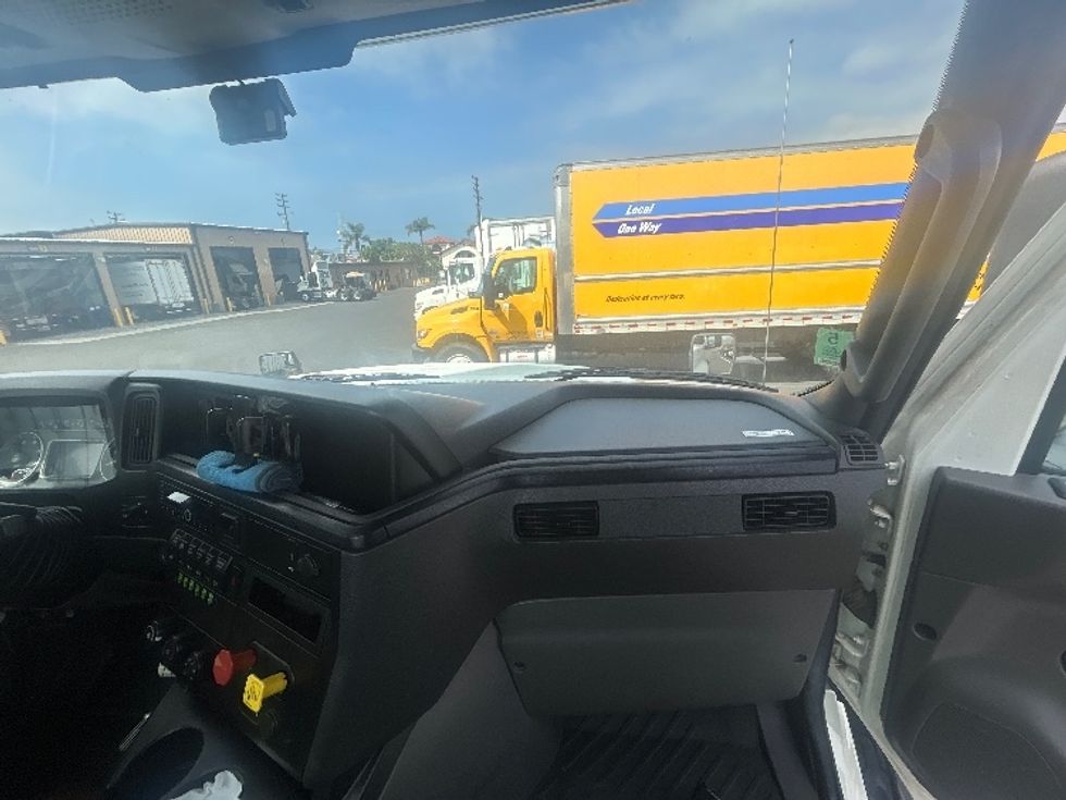 Day Cab Tractor-Heavy Duty Tractors-International-2020-RH613-Fresno-CA-251,693\n\t\tmiles-$ 24,750 - Image 13