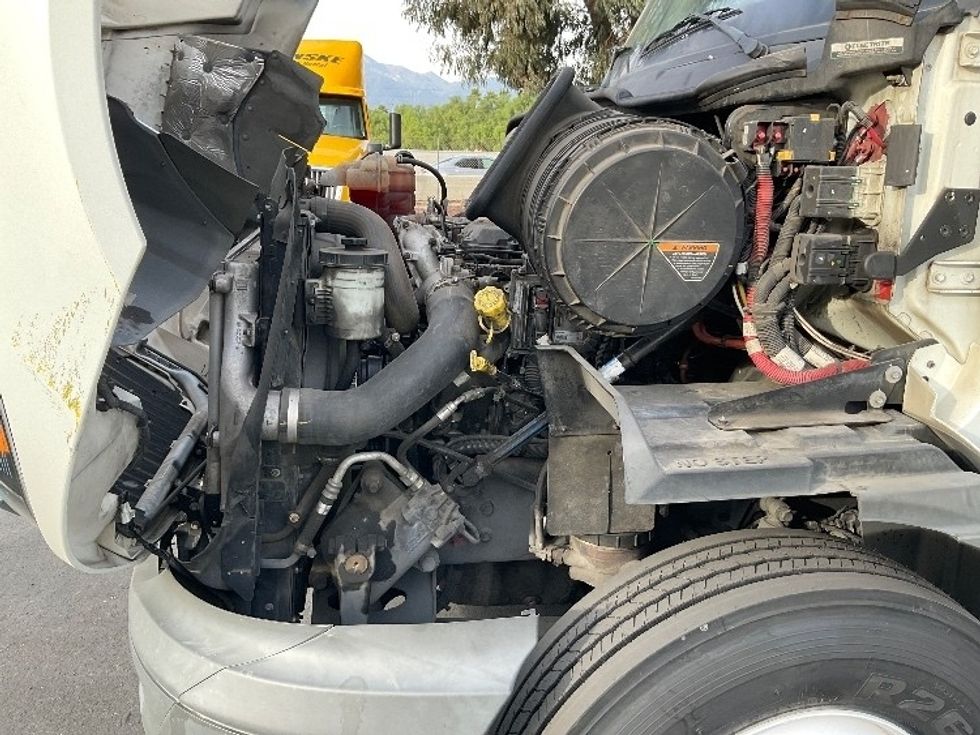 Day Cab Tractor-Heavy Duty Tractors-International-2020-RH613-Fresno-CA-264,074\n\t\tmiles-$ 21,500 - Image 15