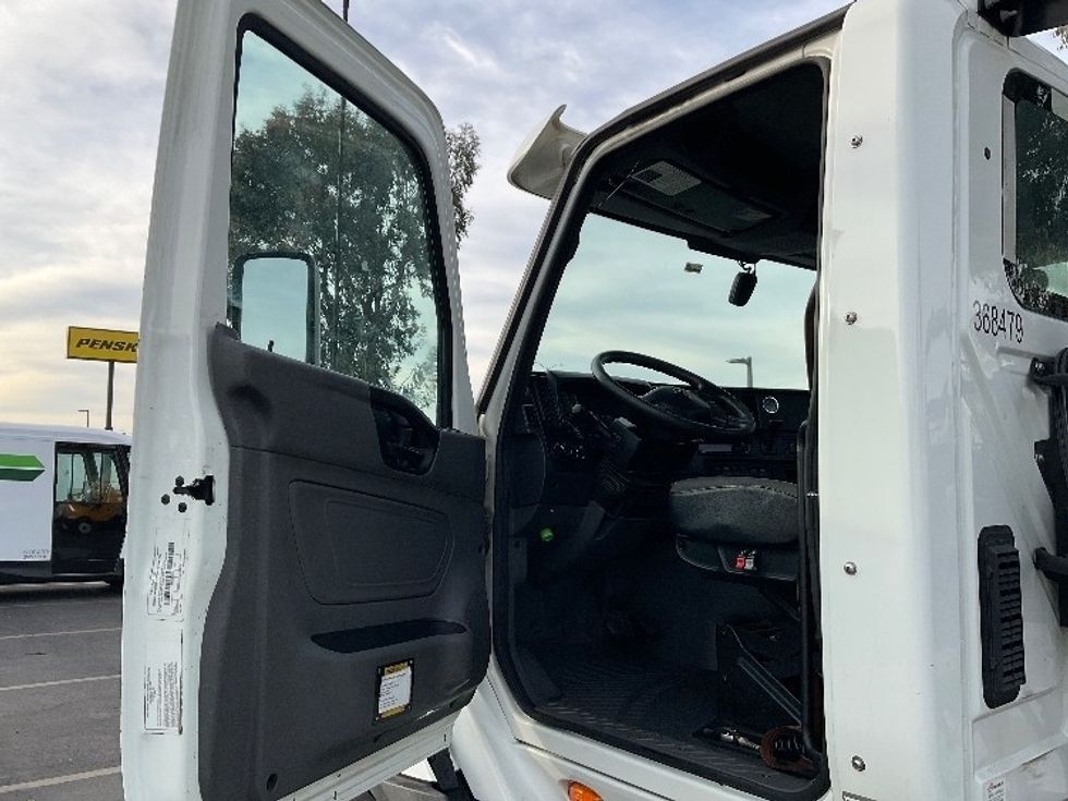 Day Cab Tractor-Heavy Duty Tractors-International-2020-RH613-Fresno-CA-264,074\n\t\tmiles-$ 21,500 - Image 9