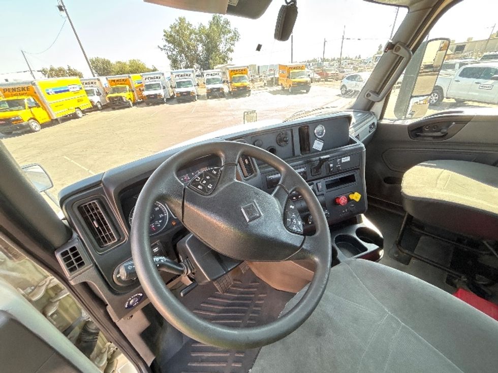 Day Cab Tractor-Heavy Duty Tractors-International-2020-RH613-Fresno-CA-273,109\n\t\tmiles-$ 23,750 - Image 10
