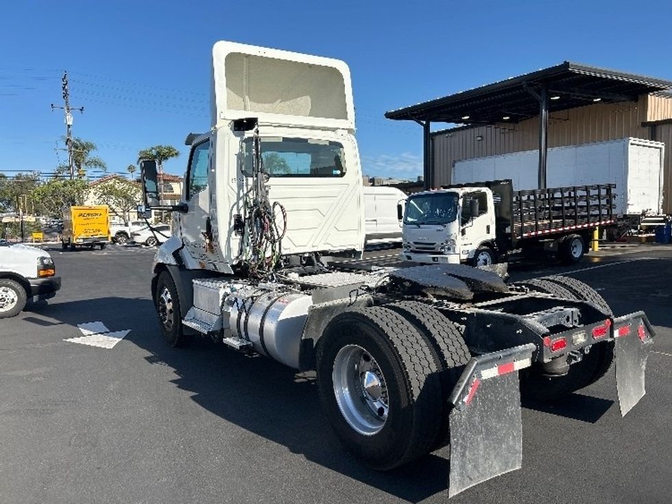Day Cab Tractor-Heavy Duty Tractors-International-2020-RH613-Fresno-CA-368,459\n\t\tmiles-$ 21,250 - Image 5