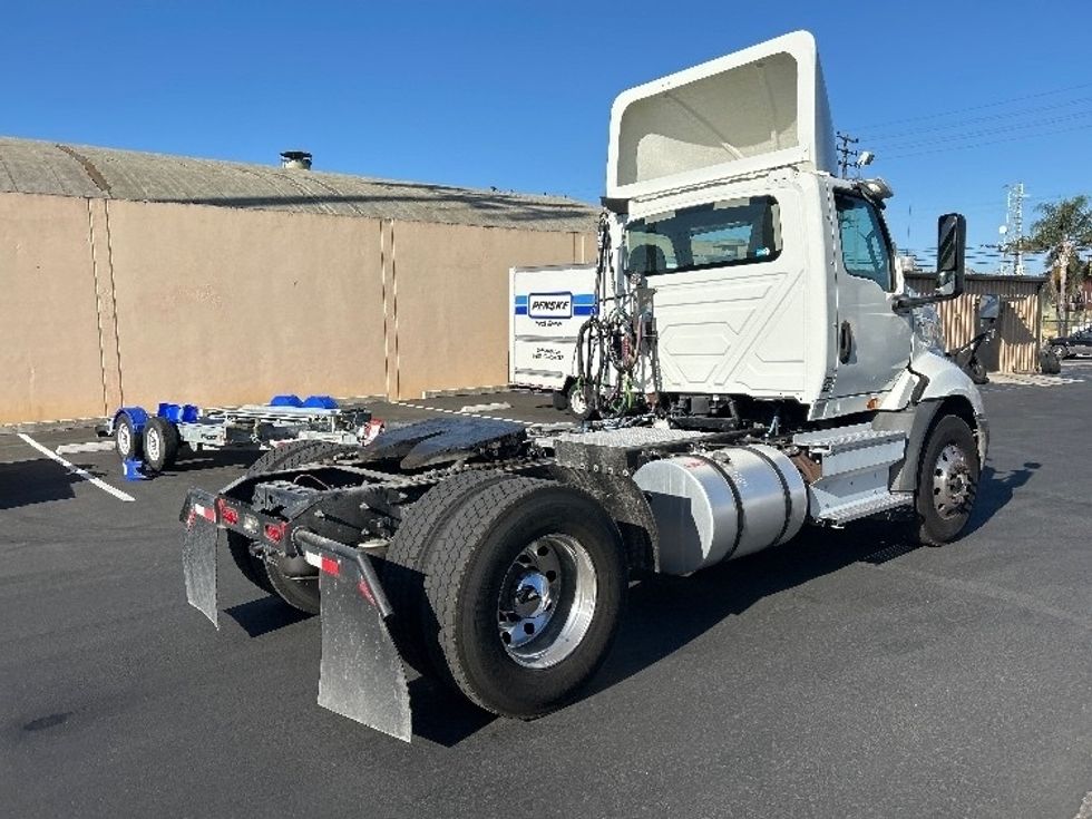 Day Cab Tractor-Heavy Duty Tractors-International-2020-RH613-Fresno-CA-368,459\n\t\tmiles-$ 21,250 - Image 7