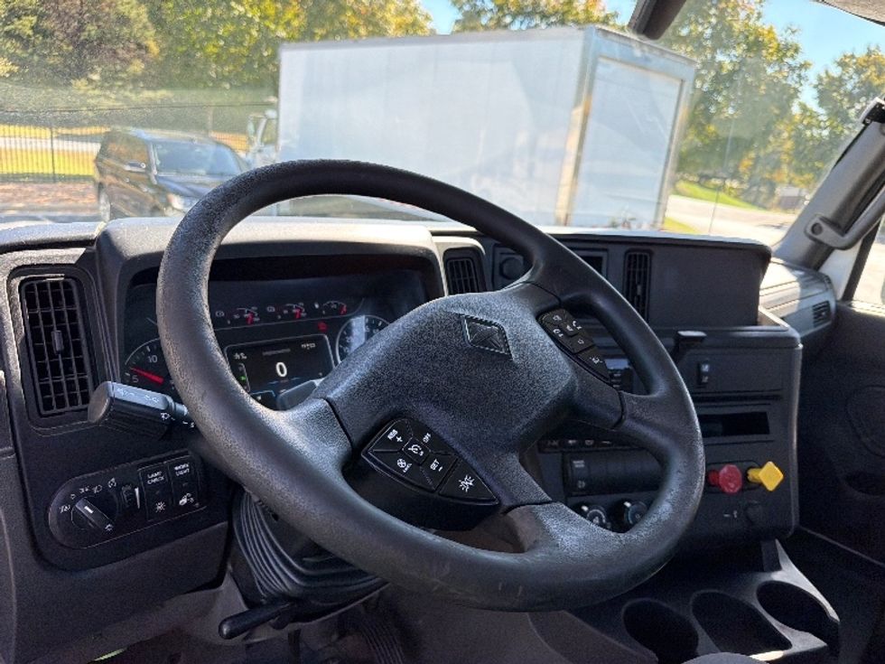 Day Cab Tractor-Heavy Duty Tractors-International-2020-RH613-Greensboro-NC-285,074\n\t\tmiles-$ 35,000 - Image 10