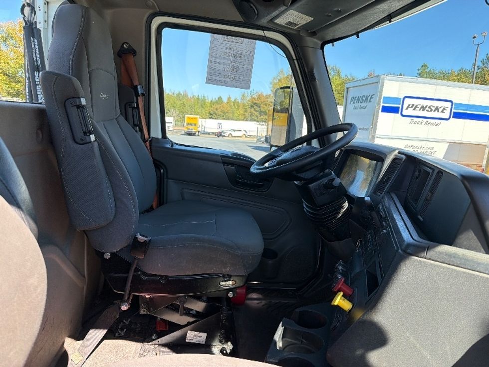 Day Cab Tractor-Heavy Duty Tractors-International-2020-RH613-Greensboro-NC-285,074\n\t\tmiles-$ 35,000 - Image 14