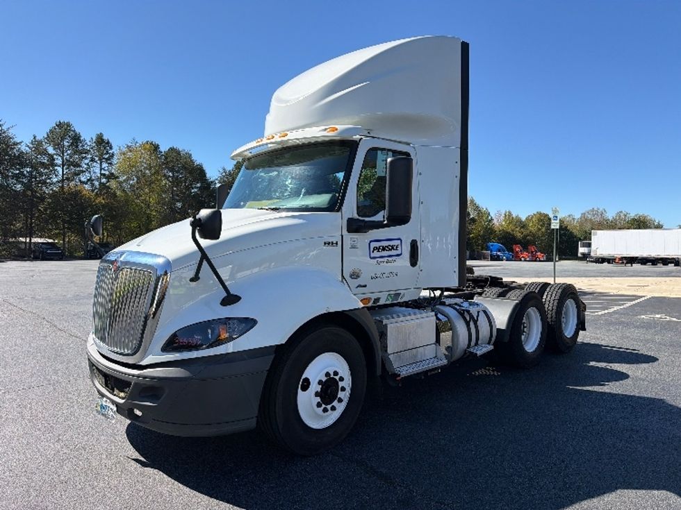Day Cab Tractor-Heavy Duty Tractors-International-2020-RH613-Greensboro-NC-285,074\n\t\tmiles-$ 35,000 - Image 3