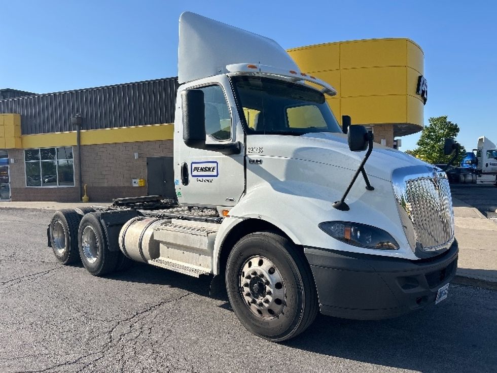 Day Cab Tractor-Heavy Duty Tractors-International-2020-RH613-Kansas City-MO-424,505\n\t\tmiles-$ 25,750 - Image 1