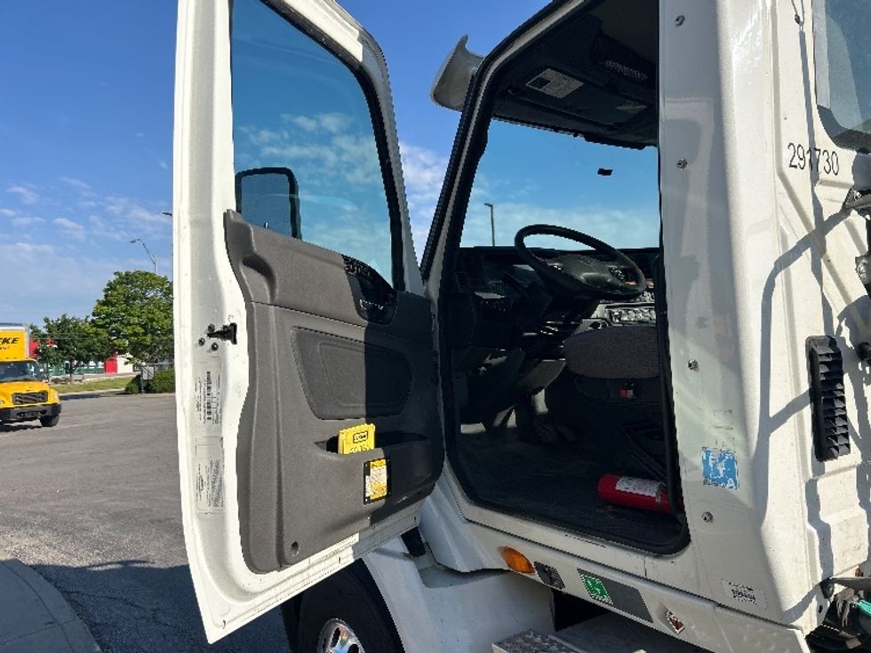 Day Cab Tractor-Heavy Duty Tractors-International-2020-RH613-Kansas City-MO-424,505\n\t\tmiles-$ 25,750 - Image 9