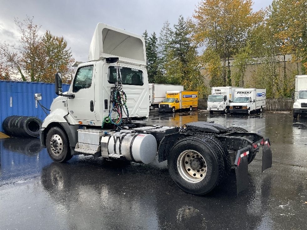 Day Cab Tractor-Heavy Duty Tractors-International-2020-RH613-Kent-WA-166,243\n\t\tmiles-$ 26,500 - Image 5