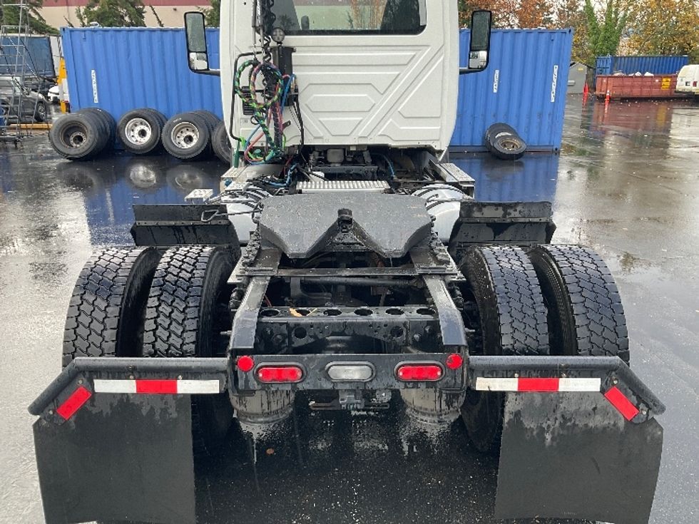 Day Cab Tractor-Heavy Duty Tractors-International-2020-RH613-Kent-WA-166,243\n\t\tmiles-$ 26,500 - Image 6