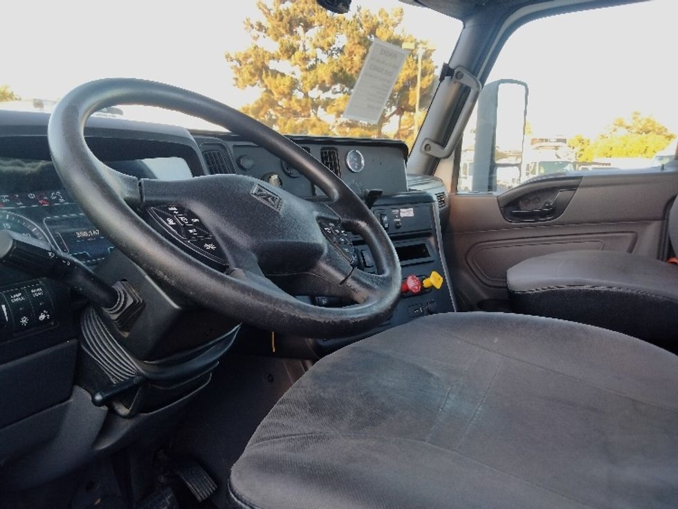 Day Cab Tractor-Heavy Duty Tractors-International-2020-RH613-La Mirada-CA-358,168\n\t\tmiles-$ 21,250 - Image 10