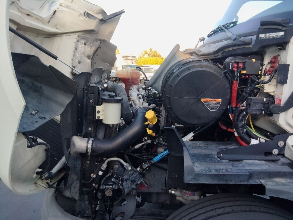 Day Cab Tractor-Heavy Duty Tractors-International-2020-RH613-La Mirada-CA-358,168\n\t\tmiles-$ 21,250 - Image 16