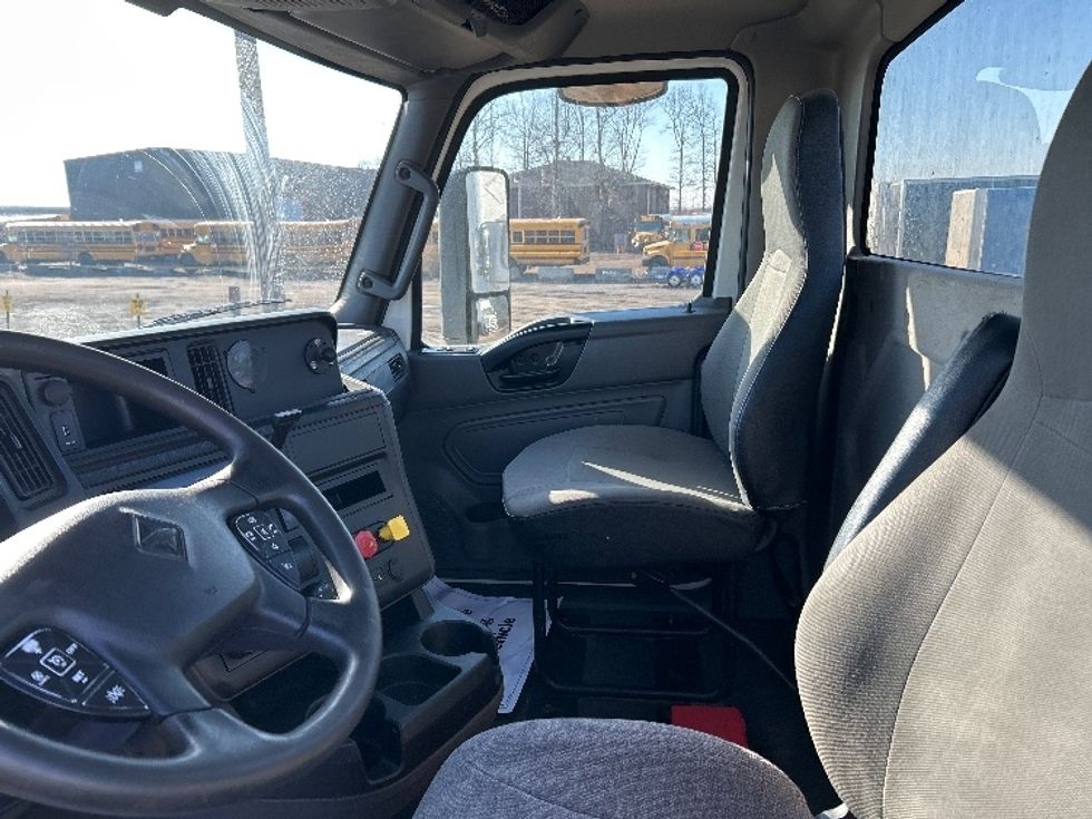 Day Cab Tractor-Heavy Duty Tractors-International-2020-RH613-Lansing-MI-386,863\n\t\tmiles-$ 25,250 - Image 10