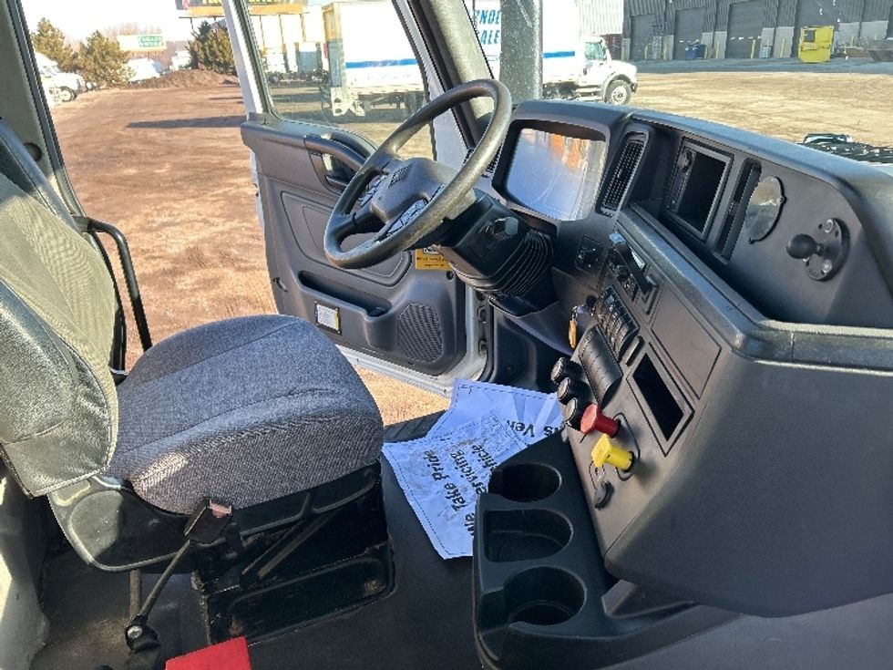 Day Cab Tractor-Heavy Duty Tractors-International-2020-RH613-Lansing-MI-386,863\n\t\tmiles-$ 25,250 - Image 14