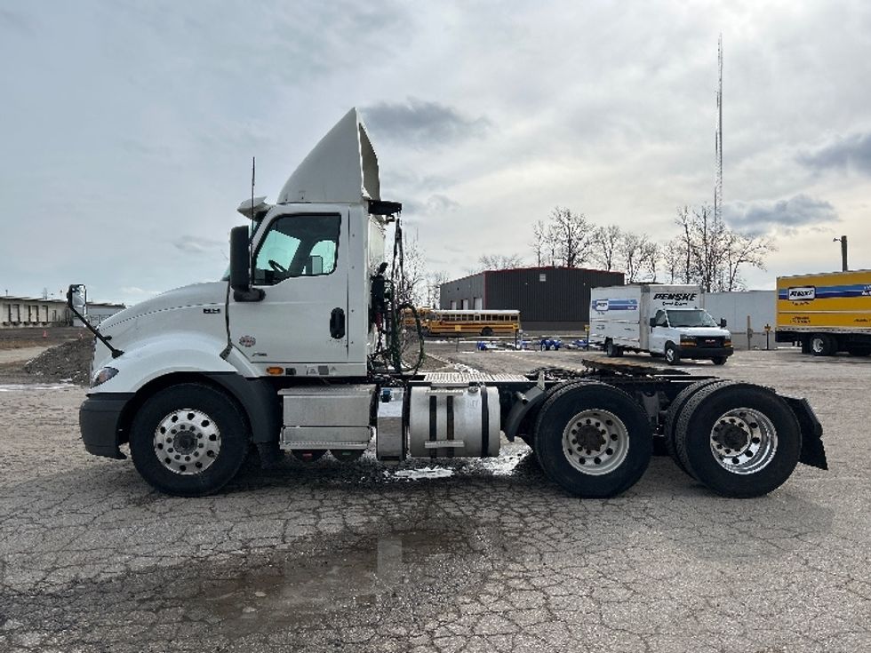 Day Cab Tractor-Heavy Duty Tractors-International-2020-RH613-Lansing-MI-386,863\n\t\tmiles-$ 25,250 - Image 4