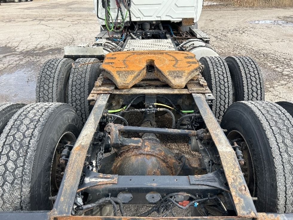 Day Cab Tractor-Heavy Duty Tractors-International-2020-RH613-Lansing-MI-386,863\n\t\tmiles-$ 25,250 - Image 6