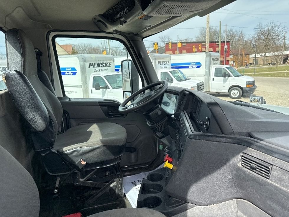 Day Cab Tractor-Heavy Duty Tractors-International-2020-RH613-Lansing-MI-399,424\n\t\tmiles-$ 26,250 - Image 14