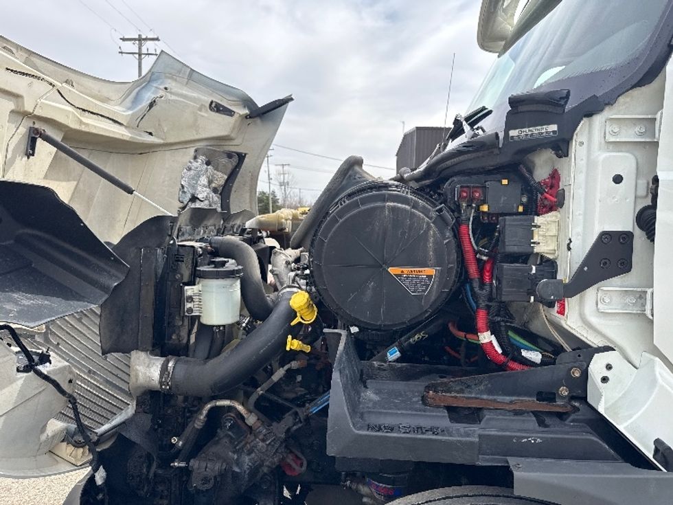Day Cab Tractor-Heavy Duty Tractors-International-2020-RH613-Lansing-MI-399,424\n\t\tmiles-$ 26,250 - Image 16