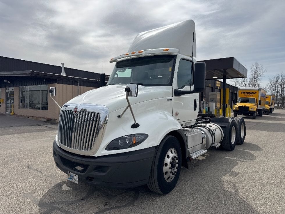 Day Cab Tractor-Heavy Duty Tractors-International-2020-RH613-Lansing-MI-399,424\n\t\tmiles-$ 26,250 - Image 3