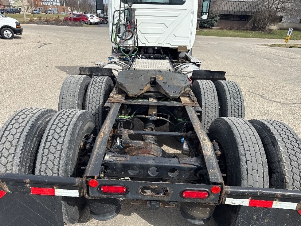 Day Cab Tractor-Heavy Duty Tractors-International-2020-RH613-Lansing-MI-399,424\n\t\tmiles-$ 26,250 - Image 6