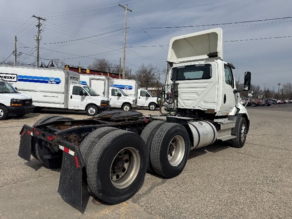 Day Cab Tractor-Heavy Duty Tractors-International-2020-RH613-Lansing-MI-399,424\n\t\tmiles-$ 26,250 - Image 7