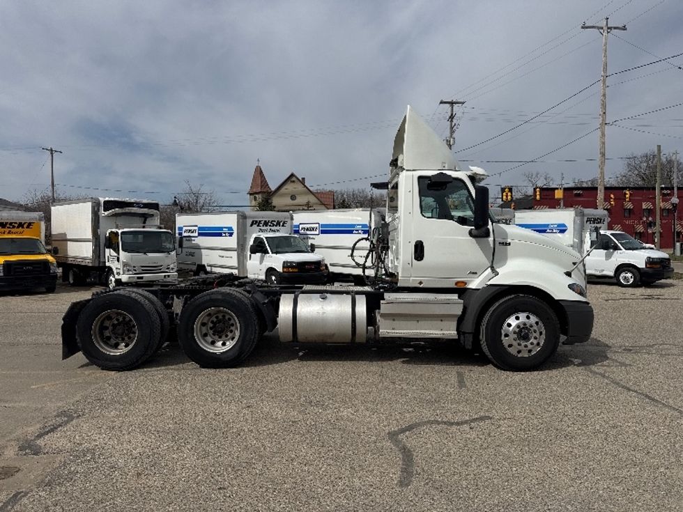 Day Cab Tractor-Heavy Duty Tractors-International-2020-RH613-Lansing-MI-399,424\n\t\tmiles-$ 26,250 - Image 8