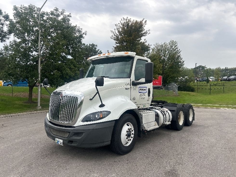 Day Cab Tractor-Heavy Duty Tractors-International-2020-RH613-Lenexa-KS-185,795\n\t\tmiles-$ 34,500 - Image 3