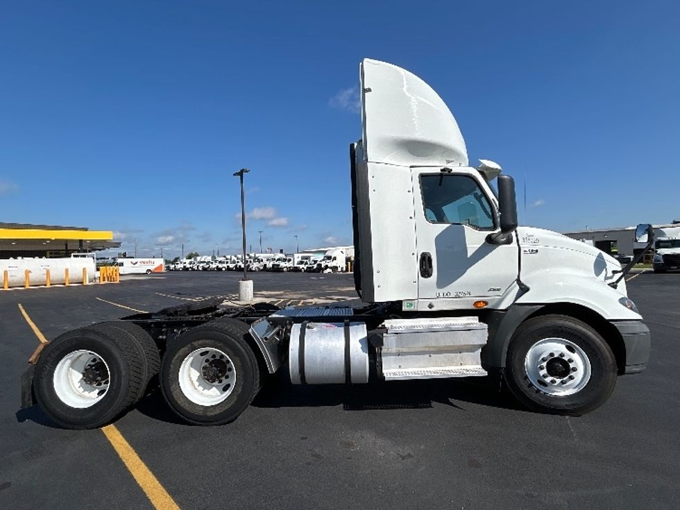 Day Cab Tractor-Heavy Duty Tractors-International-2020-RH613-Lowell-AR-214,501\n\t\tmiles-$ 34,250 - Image 8