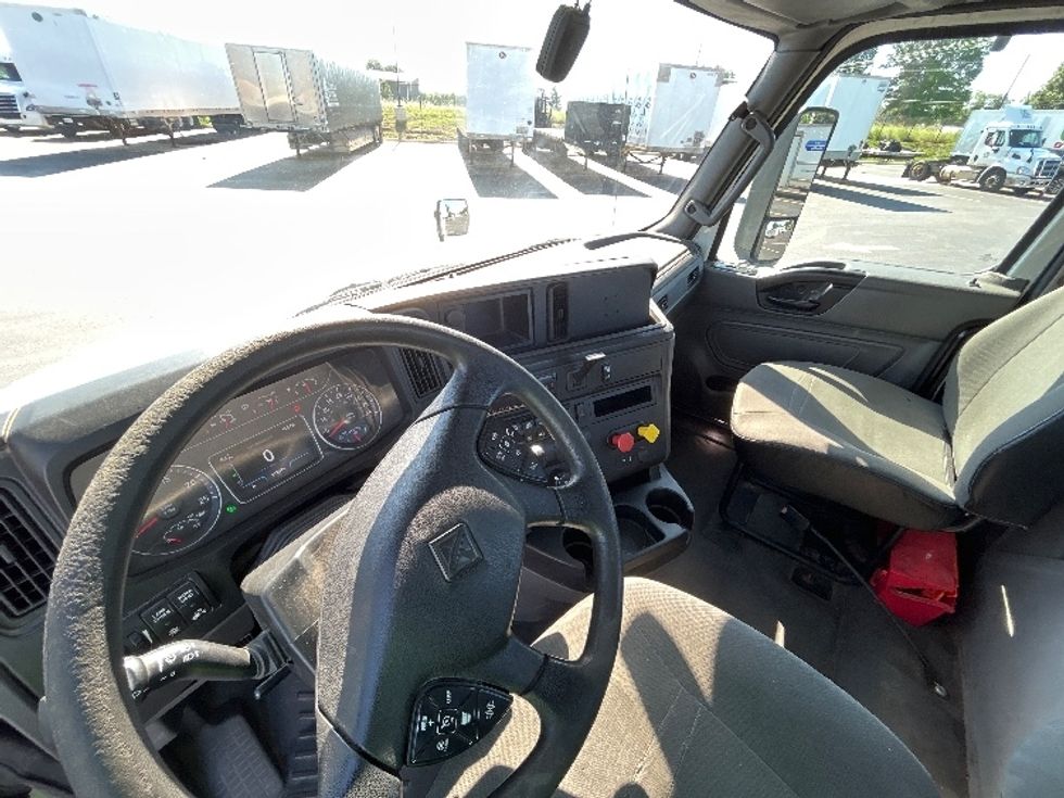 Day Cab Tractor-Heavy Duty Tractors-International-2020-RH613-Lowell-AR-214,501\n\t\tmiles-$ 34,250 - Image 9