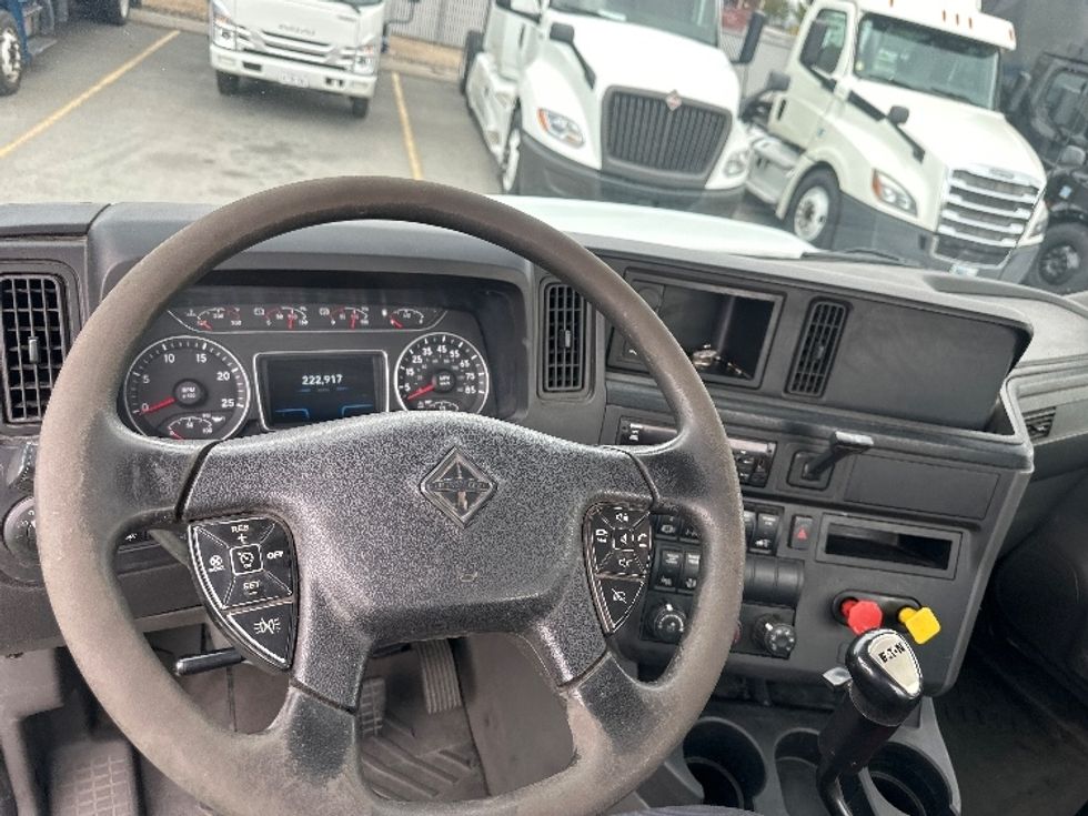 Day Cab Tractor-Heavy Duty Tractors-International-2020-RH613-Medford-OR-224,052\n\t\tmiles-$ 32,000 - Image 10
