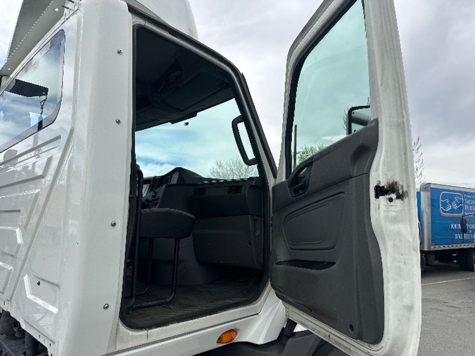 Day Cab Tractor-Heavy Duty Tractors-International-2020-RH613-Medford-OR-224,052\n\t\tmiles-$ 32,000 - Image 12