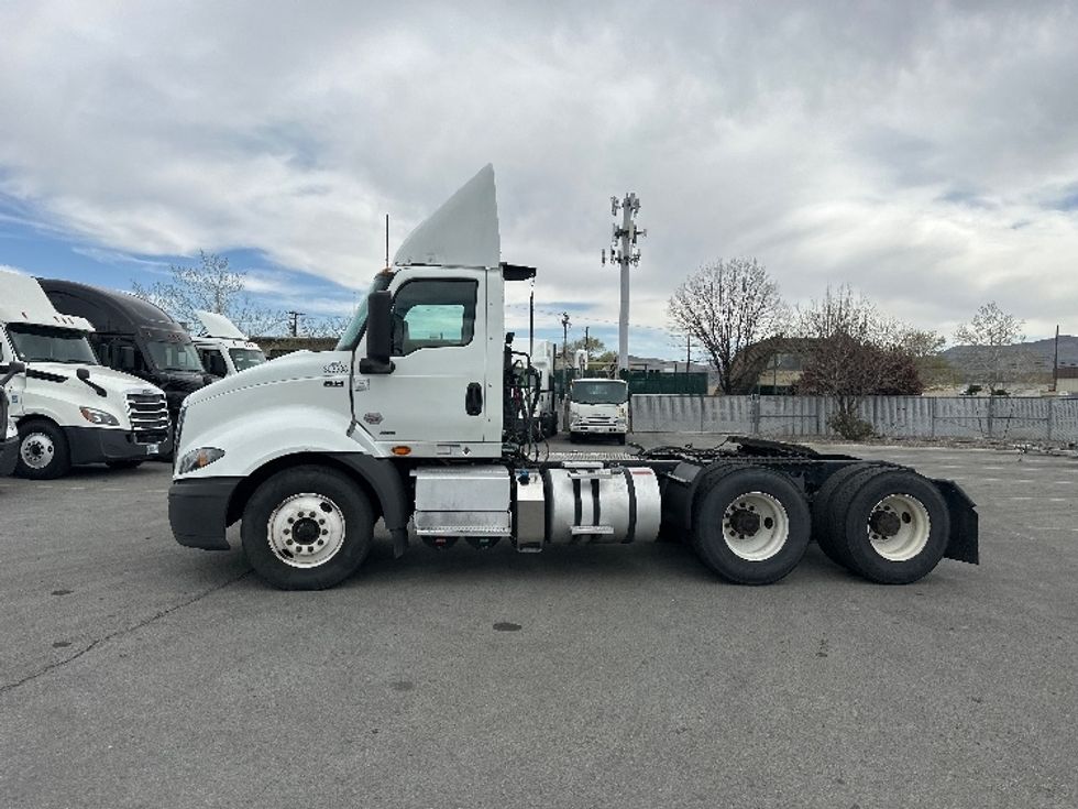 Day Cab Tractor-Heavy Duty Tractors-International-2020-RH613-Medford-OR-224,052\n\t\tmiles-$ 32,000 - Image 4