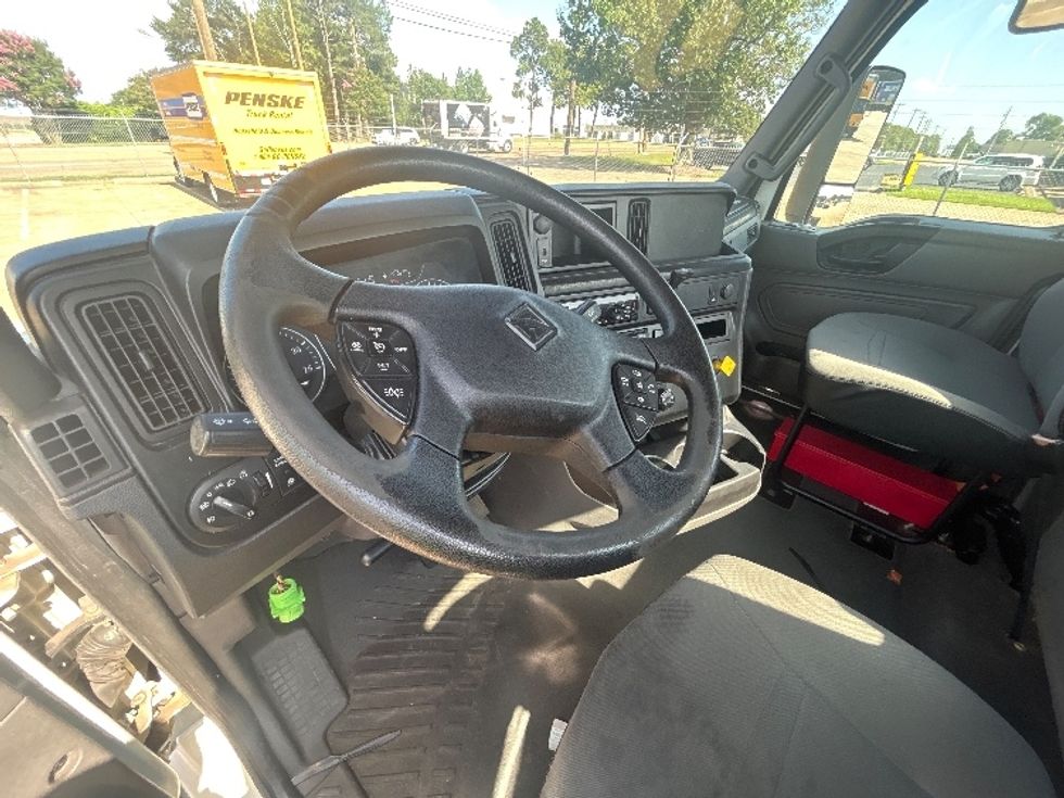 Day Cab Tractor-Heavy Duty Tractors-International-2020-RH613-Memphis-TN-78,737\n\t\tmiles-$ 21,000 - Image 10