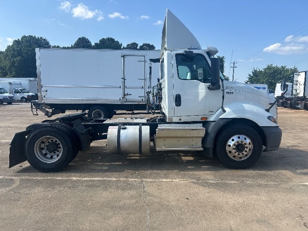 Day Cab Tractor-Heavy Duty Tractors-International-2020-RH613-Memphis-TN-78,737\n\t\tmiles-$ 21,000 - Image 8
