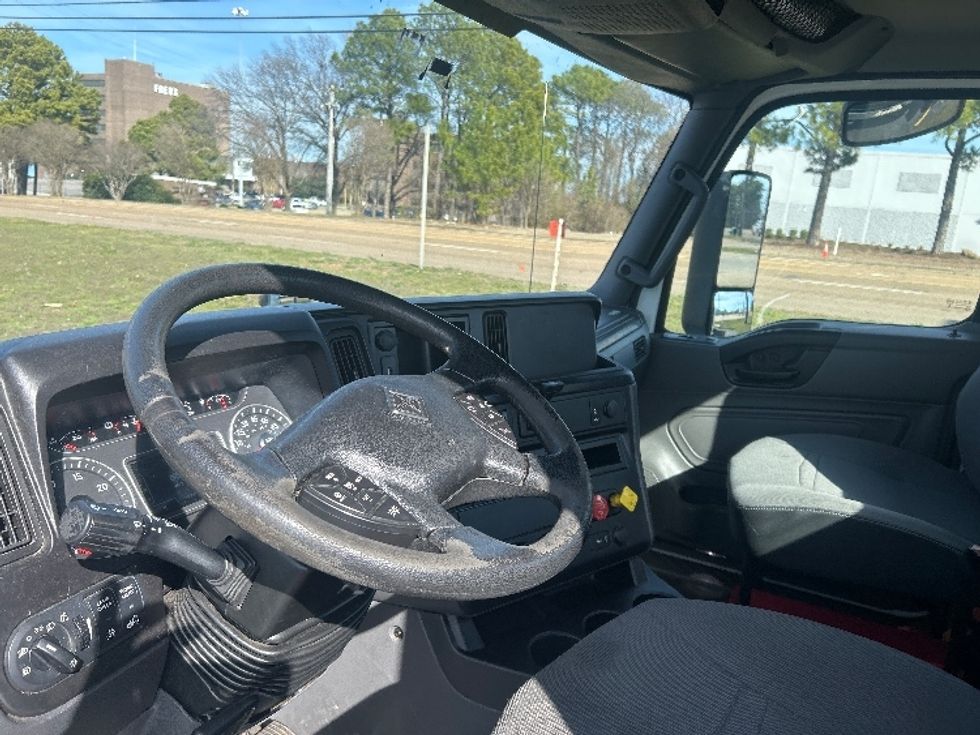Day Cab Tractor-Heavy Duty Tractors-International-2020-RH613-Memphis-TN-78,737\n\t\tmiles-$ 21,250 - Image 10