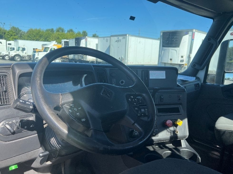 Day Cab Tractor-Heavy Duty Tractors-International-2020-RH613-Middlefield-OH-189,493\n\t\tmiles-$ 23,250 - Image 10