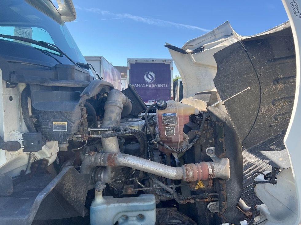 Day Cab Tractor-Heavy Duty Tractors-International-2020-RH613-Middlefield-OH-189,493\n\t\tmiles-$ 23,250 - Image 16