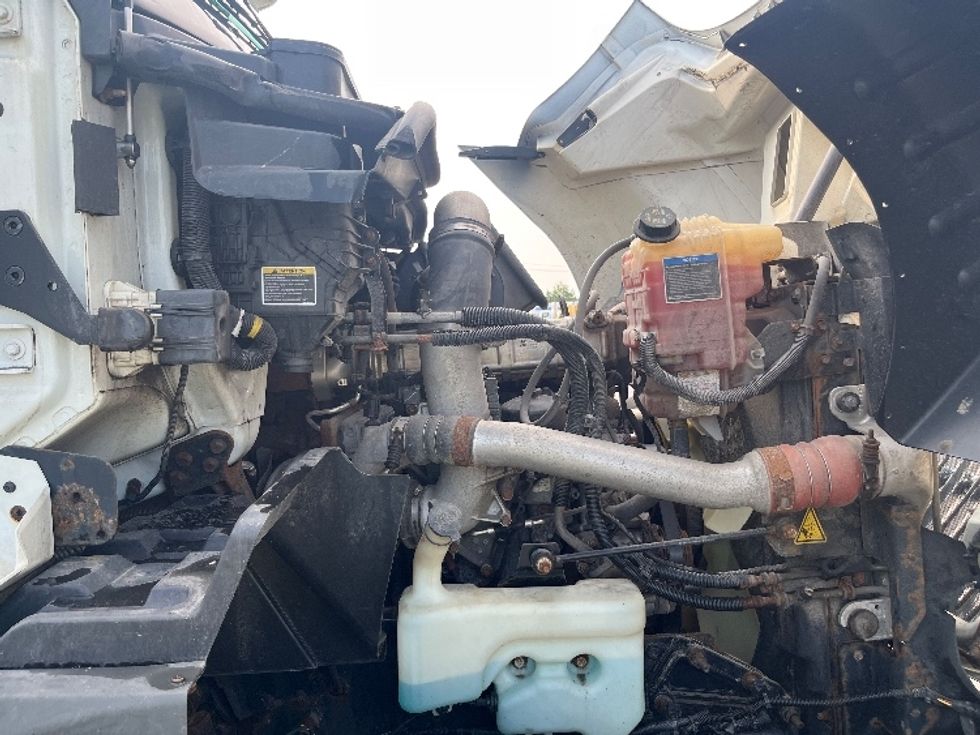 Day Cab Tractor-Heavy Duty Tractors-International-2020-RH613-Mississauga-ON-979,560\n\t\tkm-$ 29,250 - Image 15