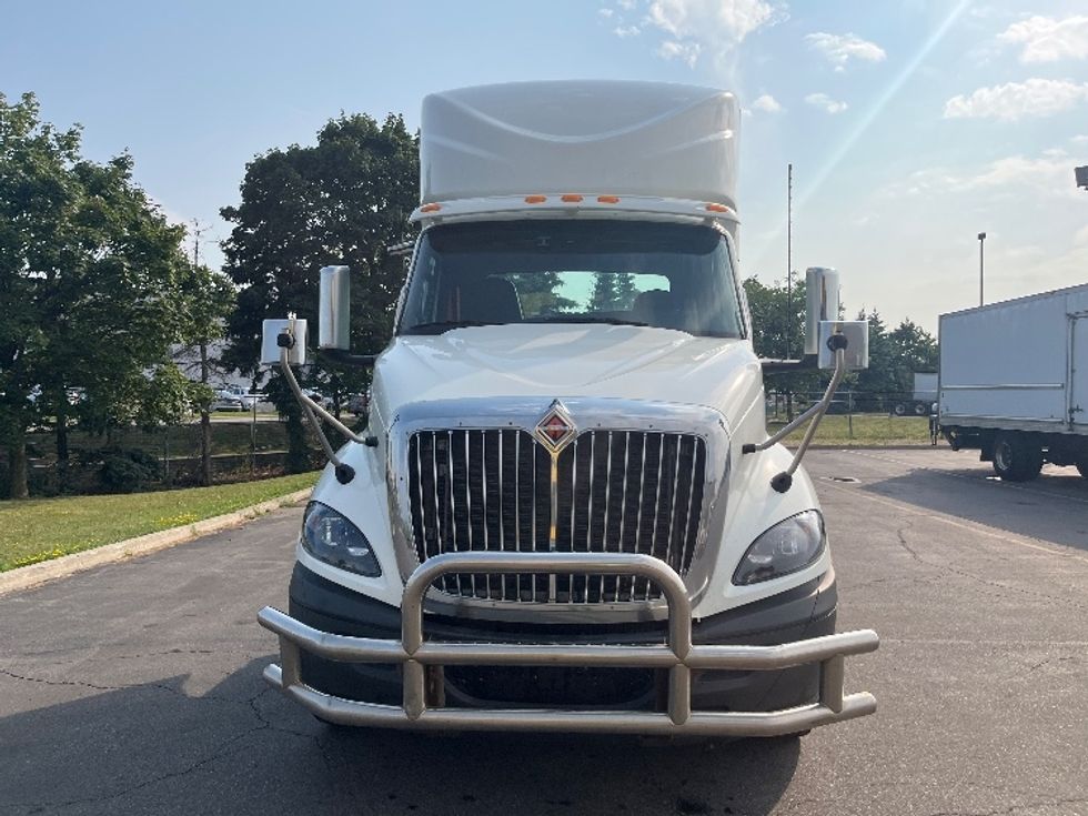Day Cab Tractor-Heavy Duty Tractors-International-2020-RH613-Mississauga-ON-979,560\n\t\tkm-$ 29,250 - Image 2