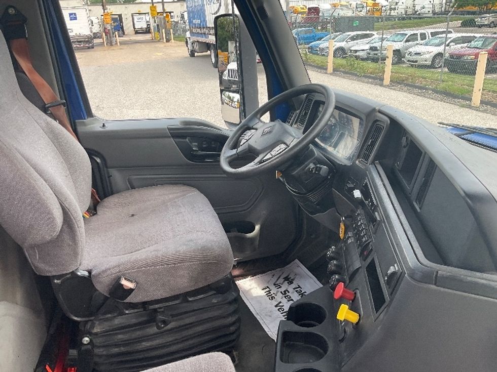 Day Cab Tractor-Heavy Duty Tractors-International-2020-RH613-Moberly-MO-331,304\n\t\tmiles-$ 31,000 - Image 14