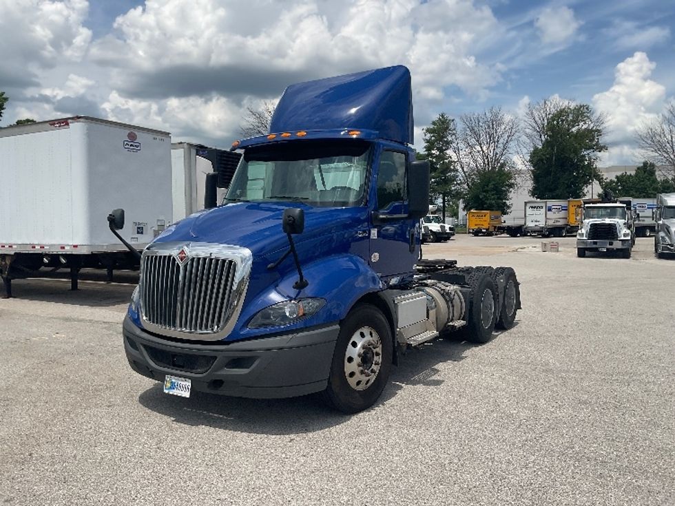 Day Cab Tractor-Heavy Duty Tractors-International-2020-RH613-Moberly-MO-331,304\n\t\tmiles-$ 31,000 - Image 3