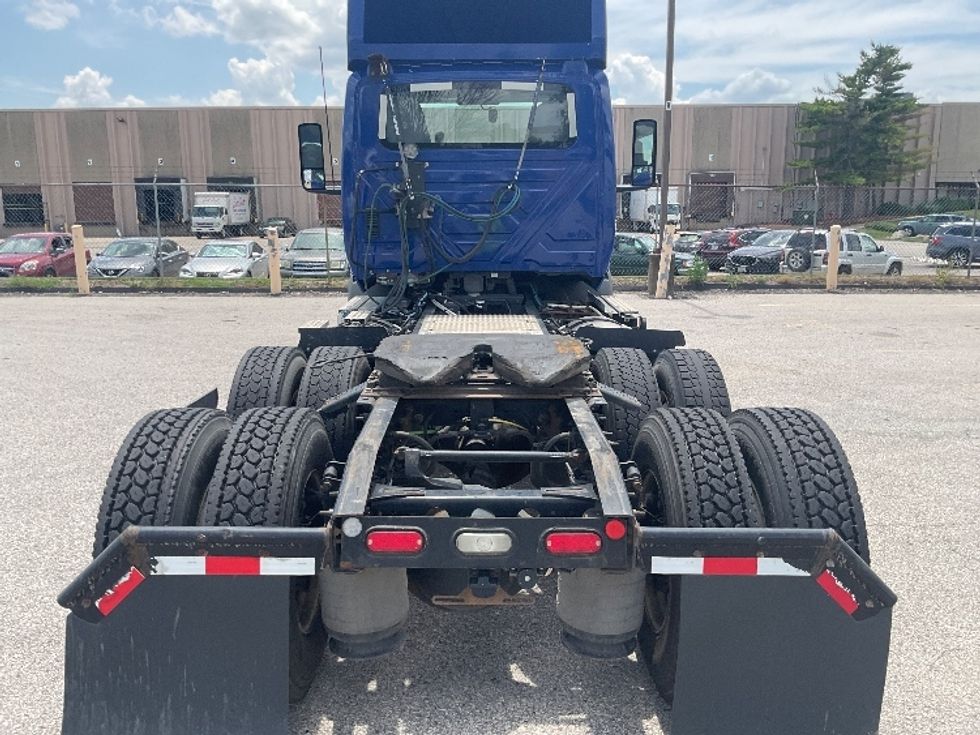 Day Cab Tractor-Heavy Duty Tractors-International-2020-RH613-Moberly-MO-331,304\n\t\tmiles-$ 31,000 - Image 6