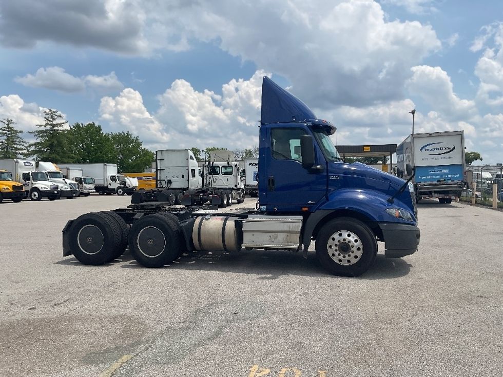 Day Cab Tractor-Heavy Duty Tractors-International-2020-RH613-Moberly-MO-331,304\n\t\tmiles-$ 31,000 - Image 8