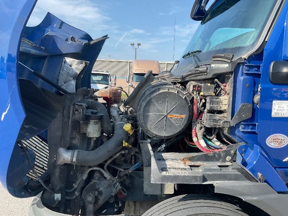 Day Cab Tractor-Heavy Duty Tractors-International-2020-RH613-Moberly-MO-348,386\n\t\tmiles-$ 30,000 - Image 16