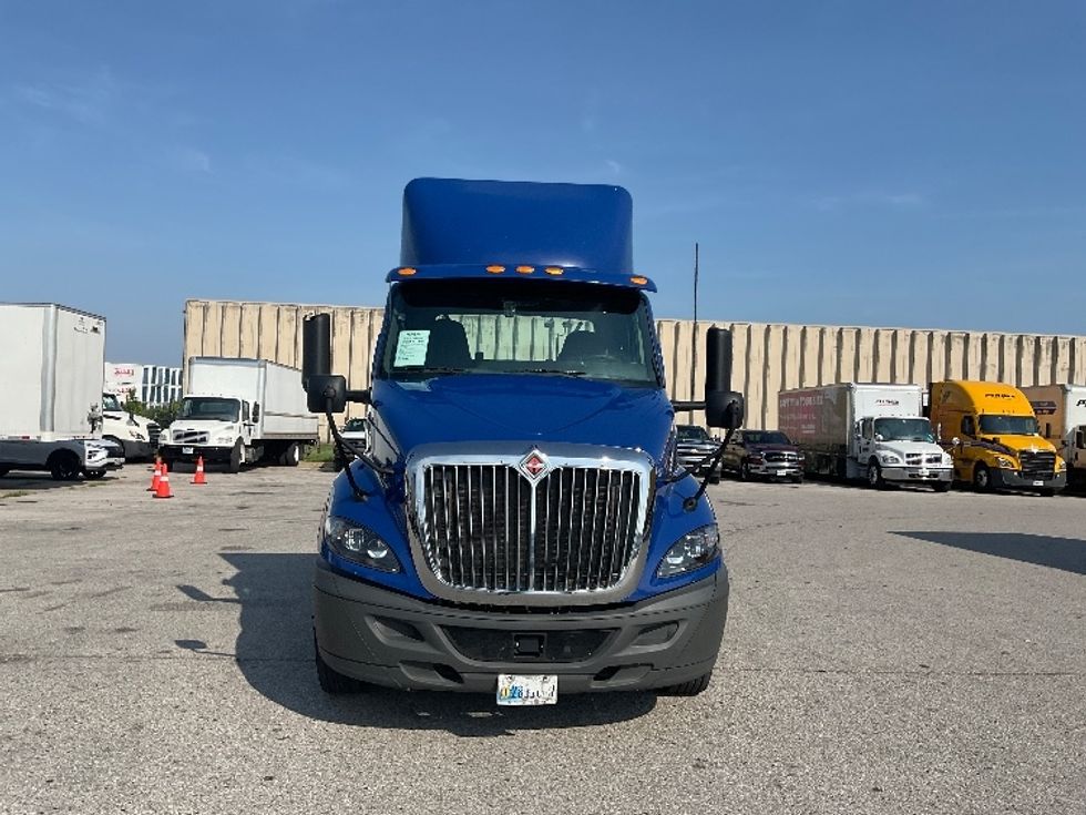 Day Cab Tractor-Heavy Duty Tractors-International-2020-RH613-Moberly-MO-348,386\n\t\tmiles-$ 30,000 - Image 2