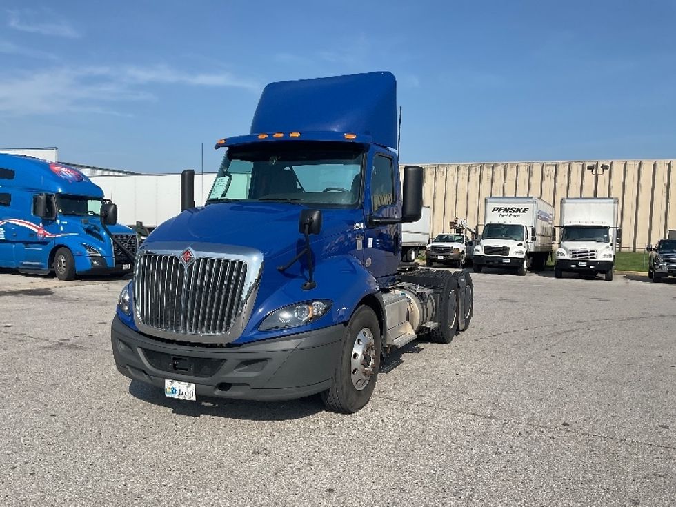 Day Cab Tractor-Heavy Duty Tractors-International-2020-RH613-Moberly-MO-348,386\n\t\tmiles-$ 30,000 - Image 3